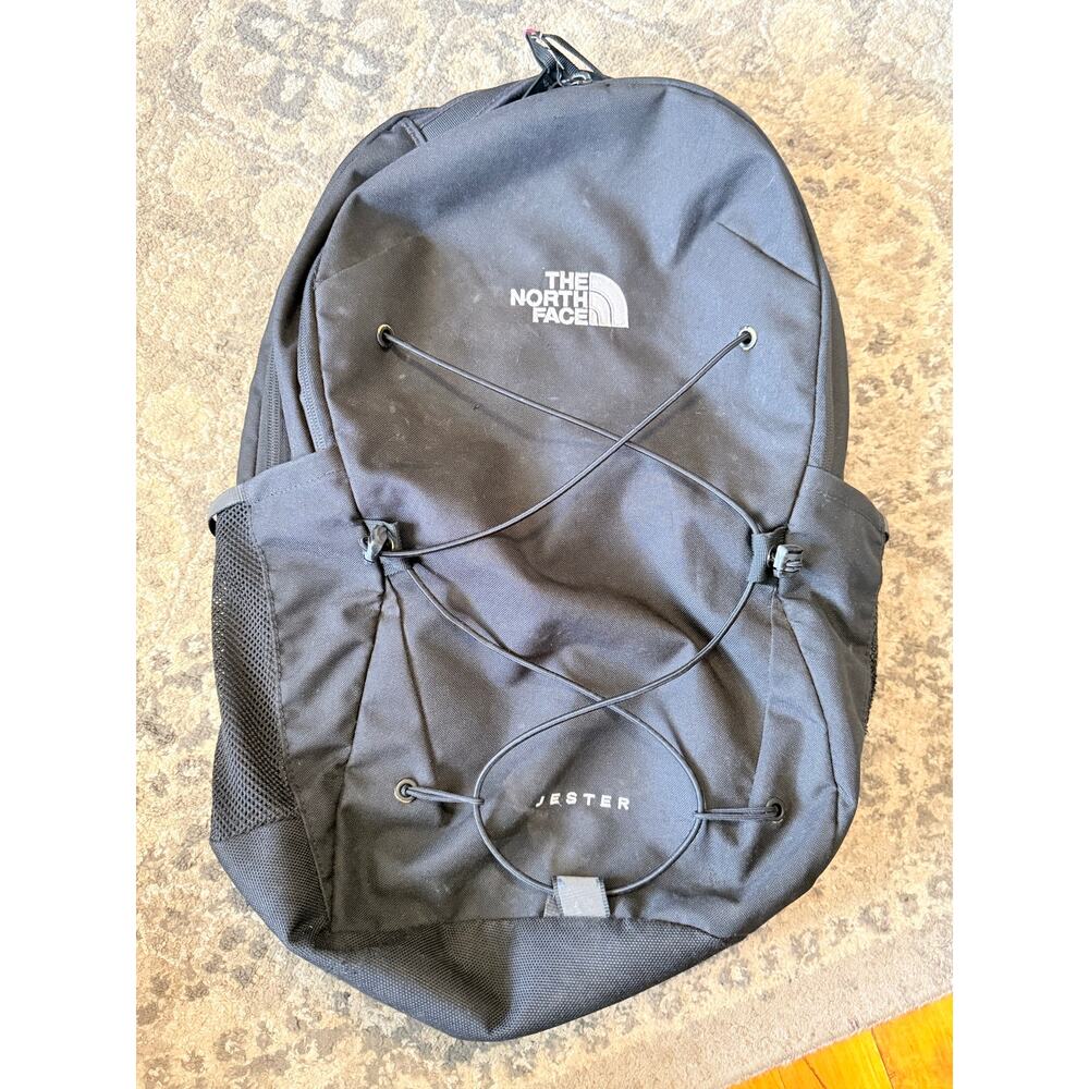 The North Face Jester Backpack Black FlexVent Laptop School Travel Bag